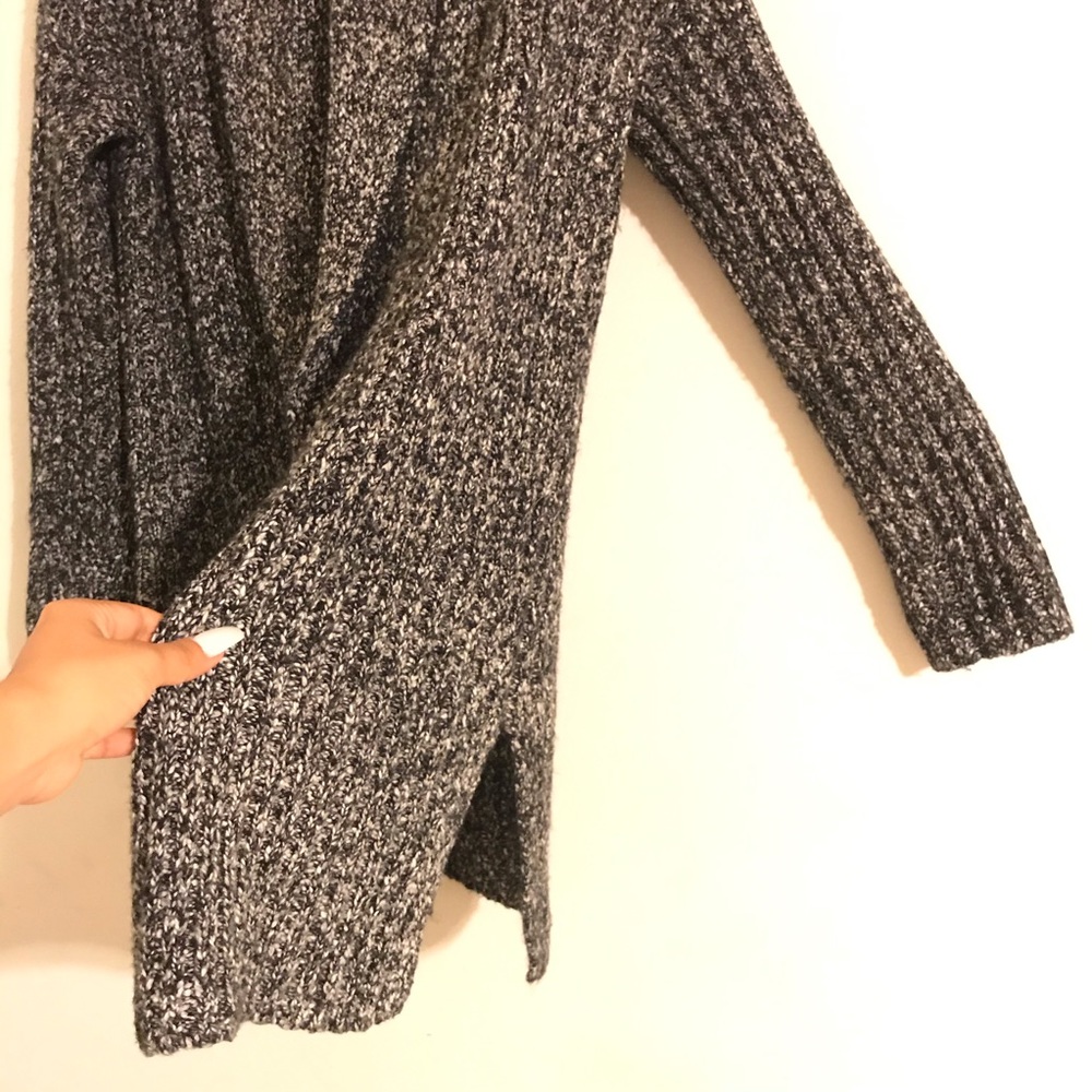 LOFT women’s cardigan size Small - Picture 2 of 2